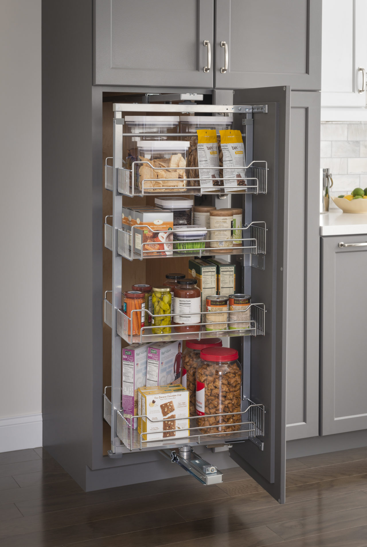 HARDWARE RESOURCES INTRODUCES NEW PREMIUM PANTRY ORGANIZERS CHROME