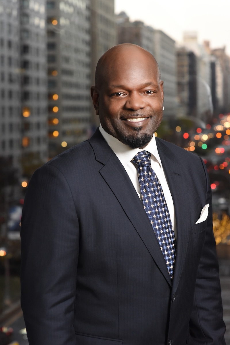 Emmitt Smith Headshot 2019 (1)