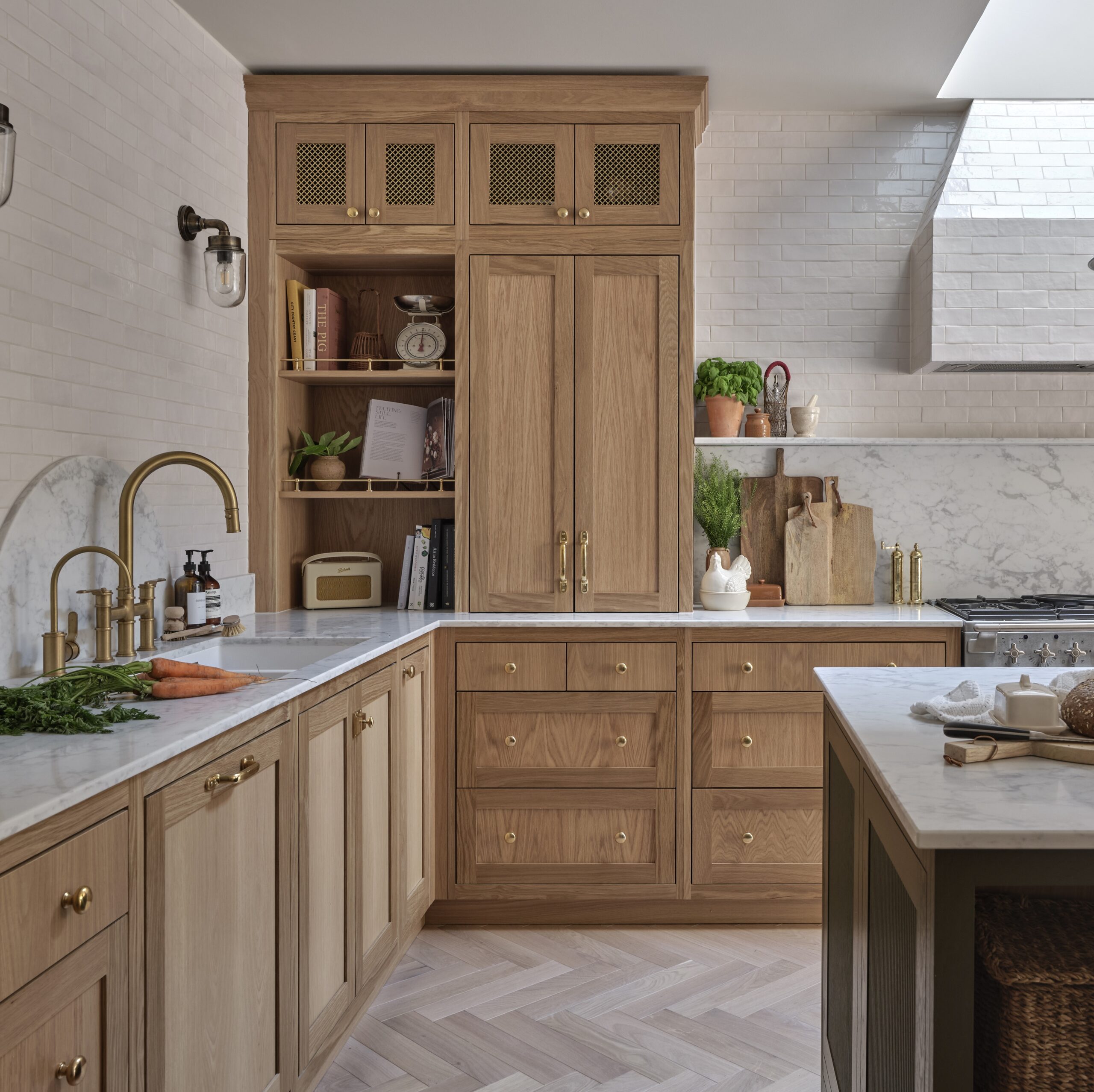 Beautiful bathroom provided by KBIS exhibitor, Porcelanosa