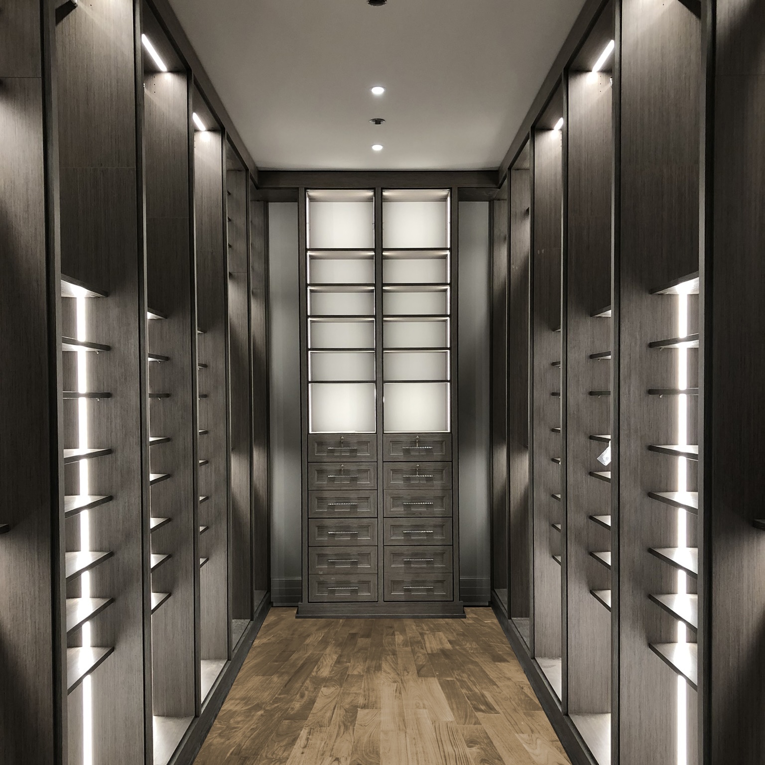 Beautiful bathroom provided by KBIS exhibitor, Porcelanosa