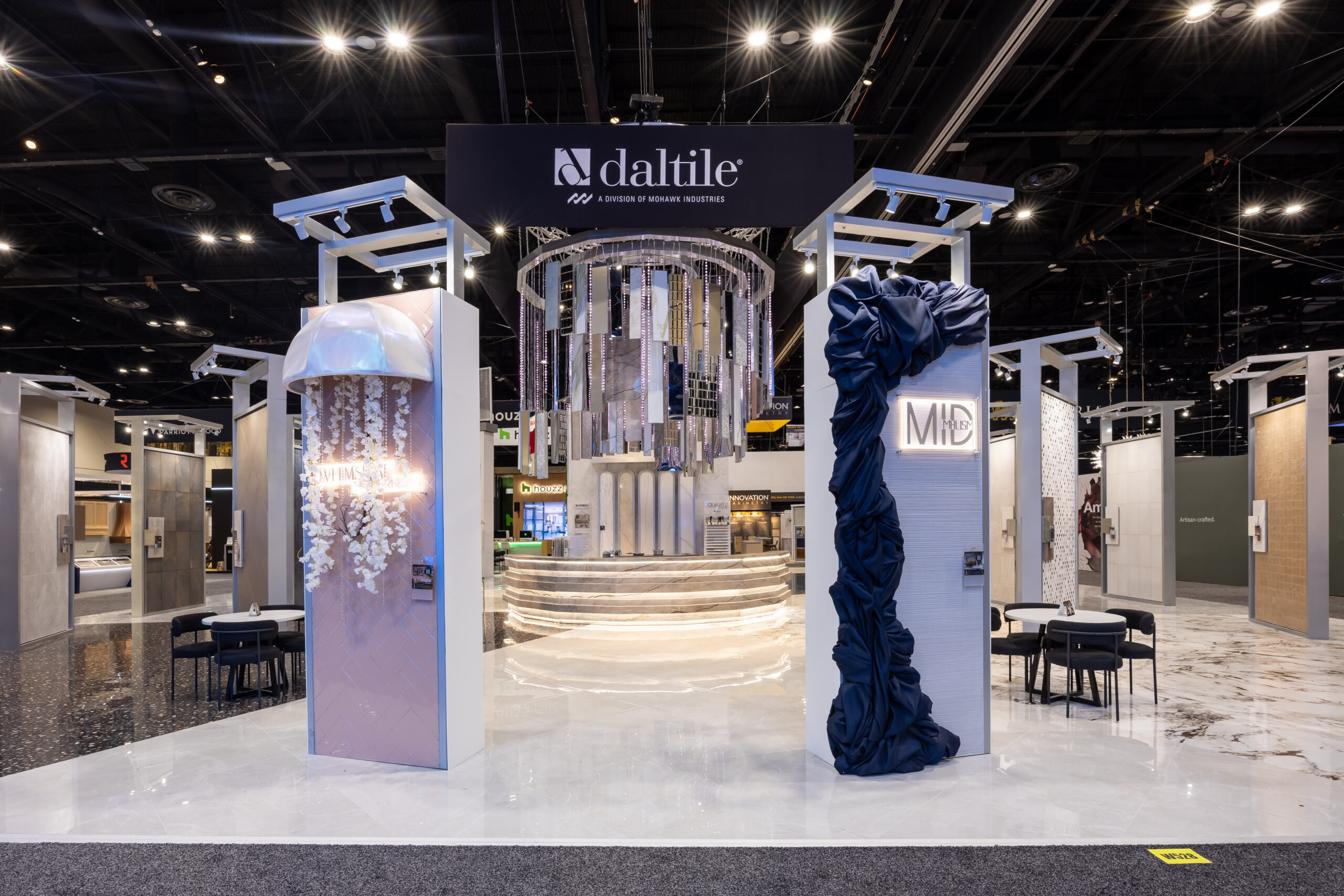 0020_PWP_EmeraldX_KBIS26_Dal-Tile